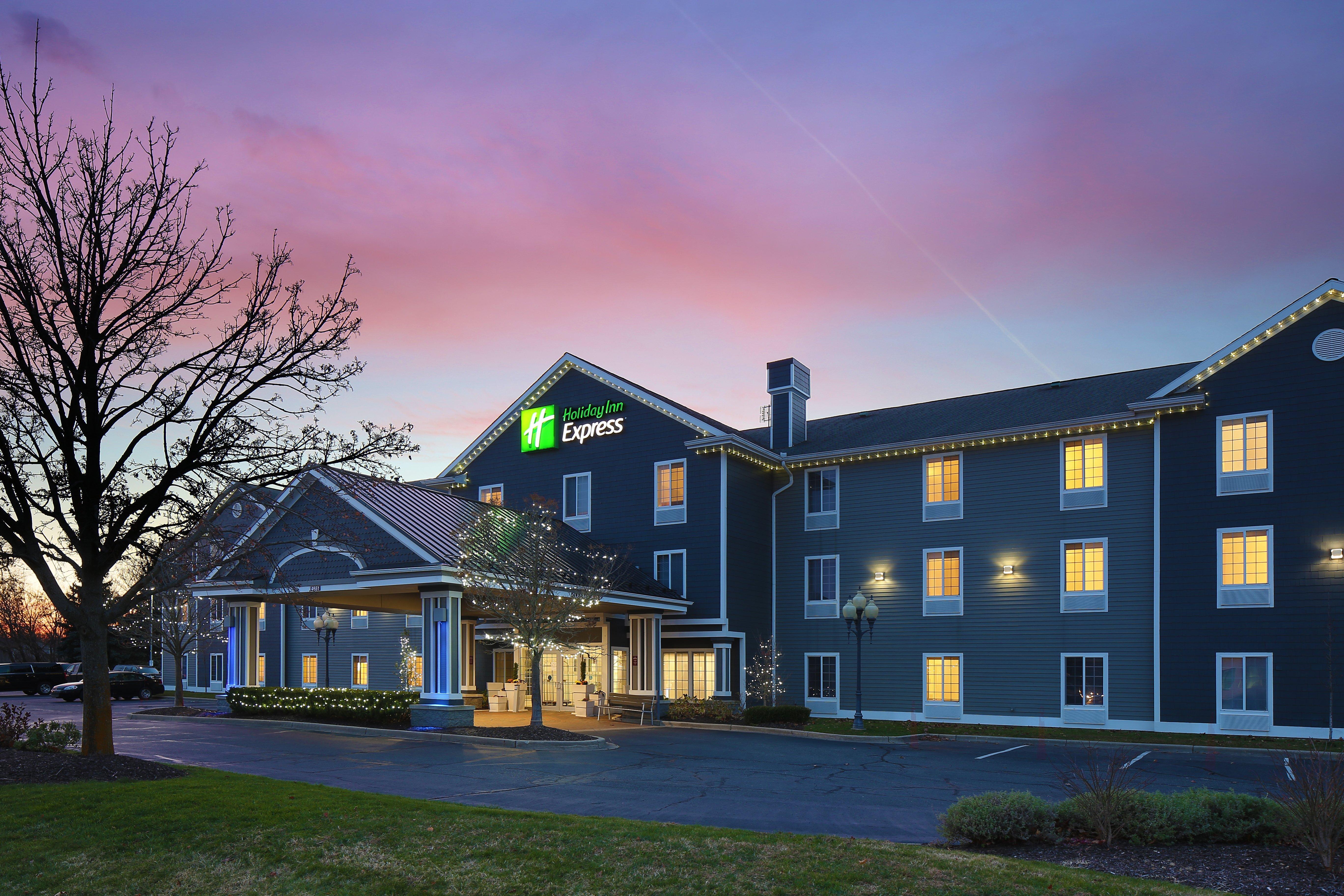 Holiday Inn Express Grand Rapids Southwest, An Ihg Hotel Грандвилл Экстерьер фото